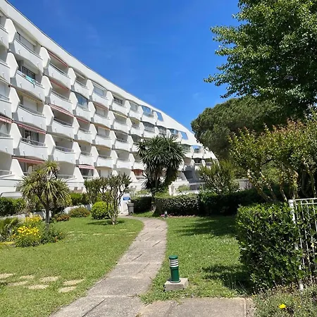 Apartment Climatise A Motte - 2 Pieces Cabine, Piscine, Parking Prive - Fr-1-790-26 *